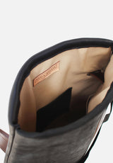 women black backpack in leather for everyday life