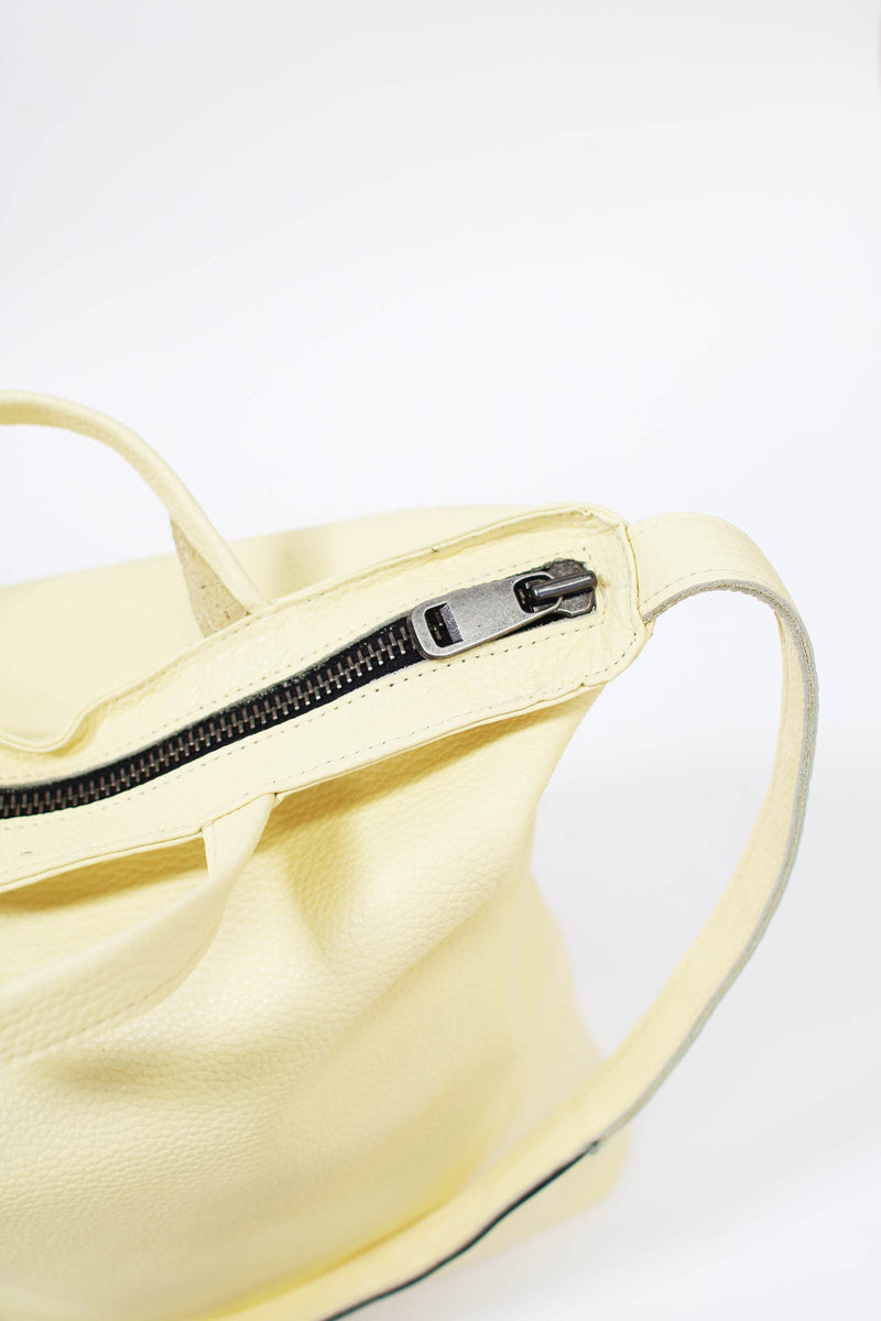 tote-shop-bag-with-gum-strap-don't-slip-off-shoulder